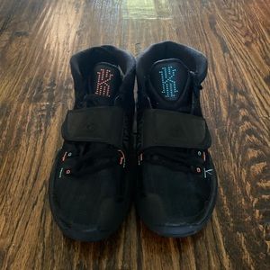 Kids black Kyrie. Size 4